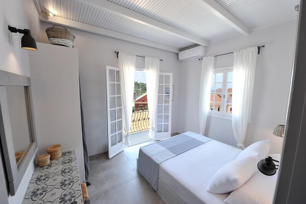 Alia Luxury Apartment Гайос Екстериор снимка